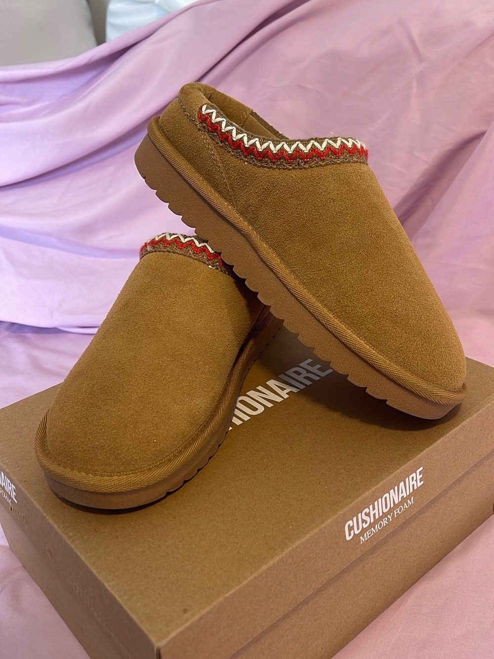 Cushionaire Women's Tan Suede Slip-On Slippers with Red Trim